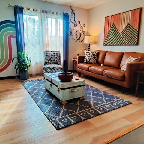 Top performing Airbnb: Oakwood Hill - 4mi to downtown/Nissan Stadium in East Nashville