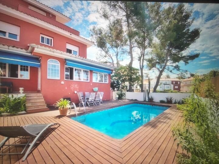 Casa Entera Cerca De Sitges. - Sitges