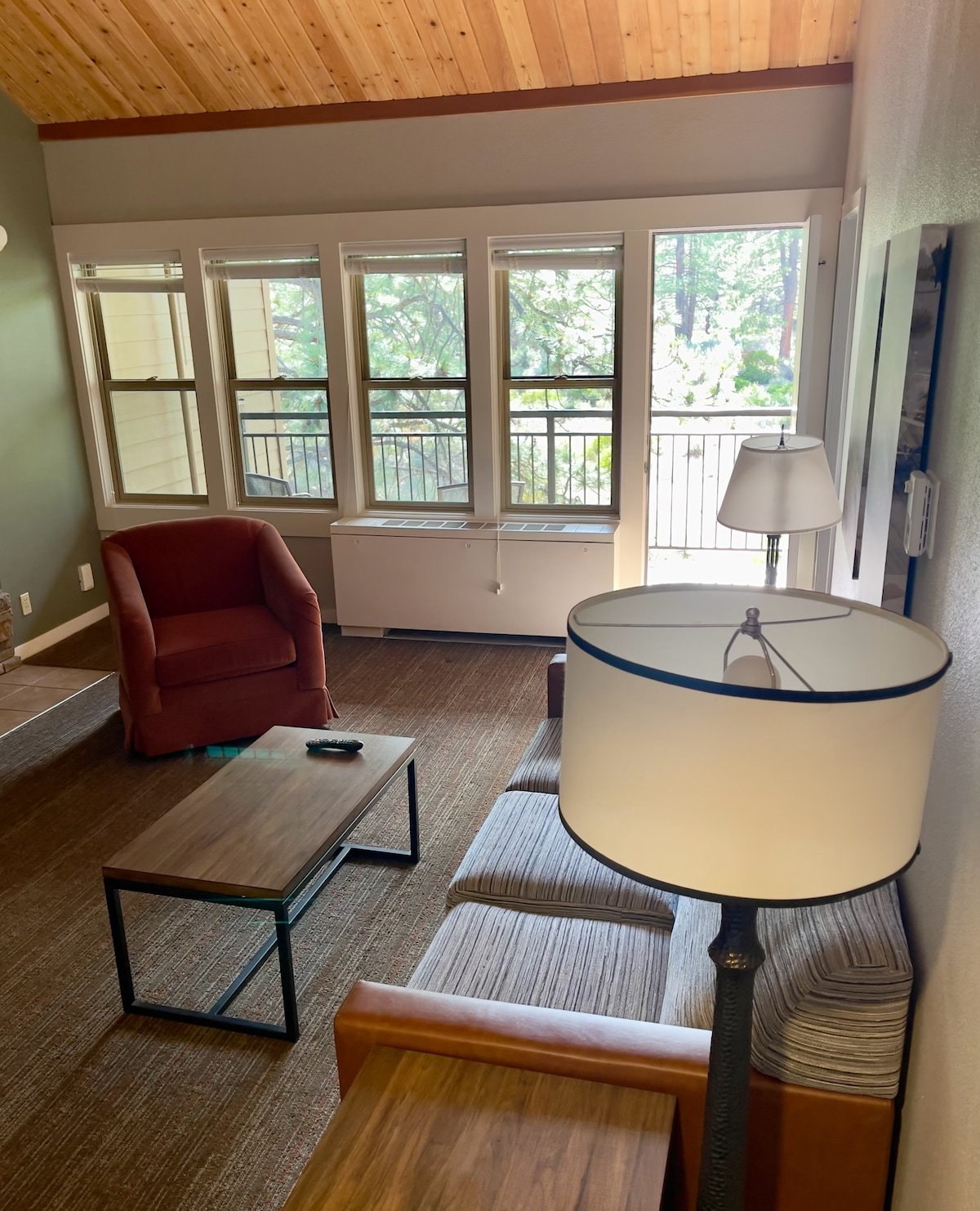 إطلالة على الشرفة