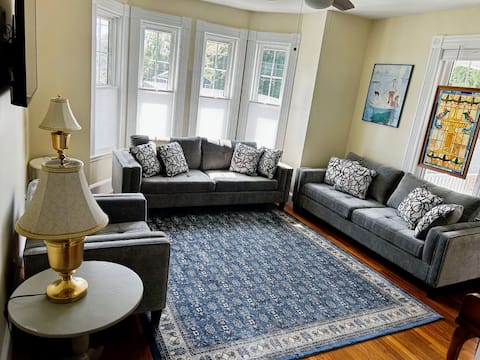 Cape Ann Gem close to Salem and beaches