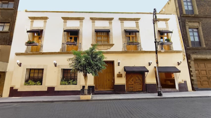 Casa Mexa by Casa Donceles