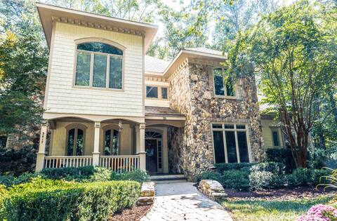 Luxury Secluded Family Retreat in Apex