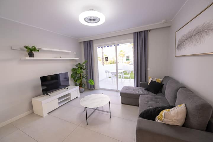 Cozy Newly Refurbished Apartment & Large Terrace - Costa Adeje