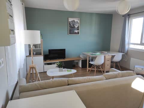 Nice little detached one-story house