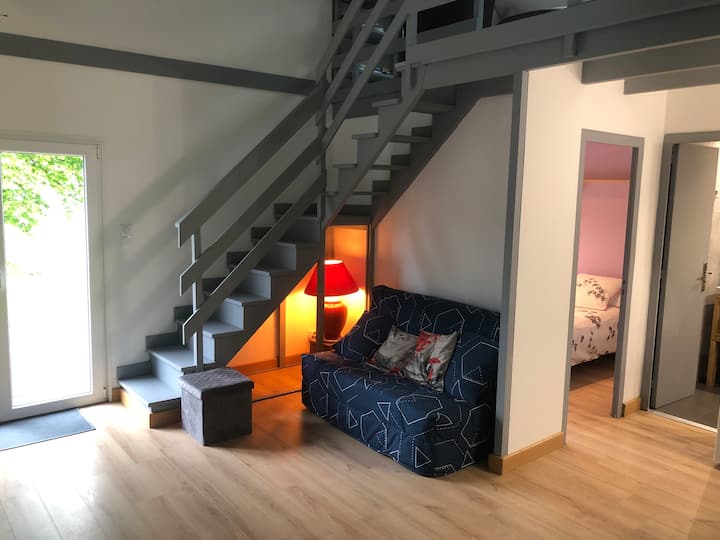 Chalet Sur Un Grand Verger à Proximité D'ornans - Département Doubs