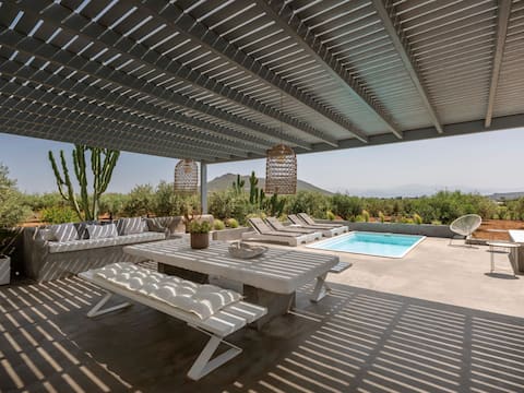 Villa Olive, a private house with private pool