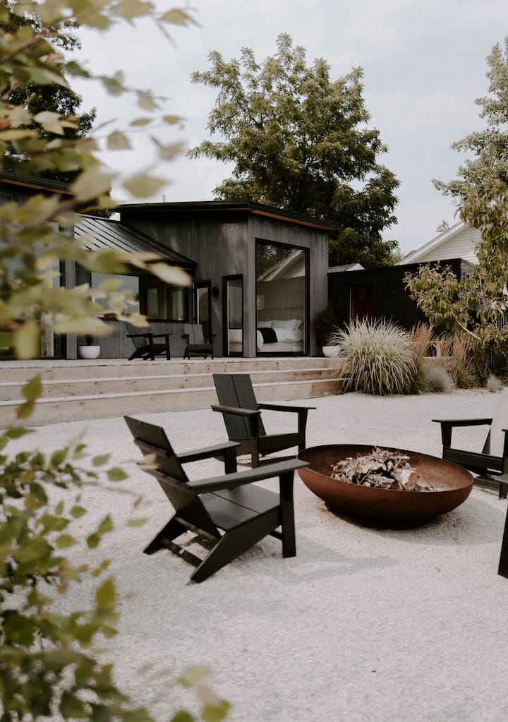 STAY Harless Hugh | Cozy Home on River