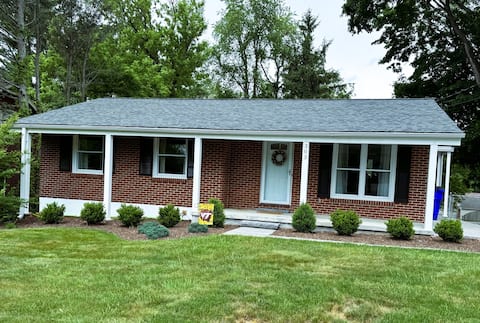 Guest Suite - Private Entrance - Awesome Location