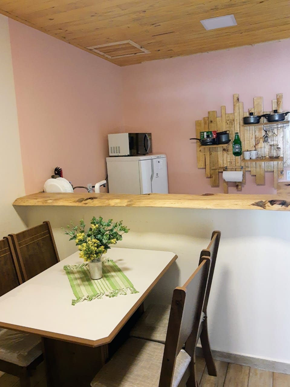 Top Airbnb: Romantic chalet with fireplace and view Araucária Chalet in Minas Gerais