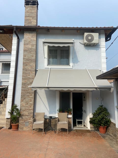 Cheerful 1 bedroom villa