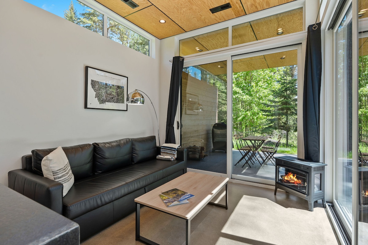 Popular Airbnb listing: The Bitterroot at Stoner Creek Cabins in Lakeside