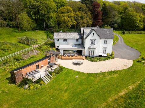 NEW Peaceful Retreat, North Devon with Hot Tub