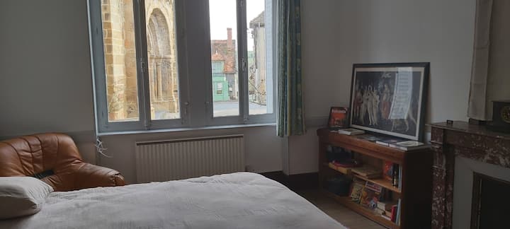 საძინებელი 2