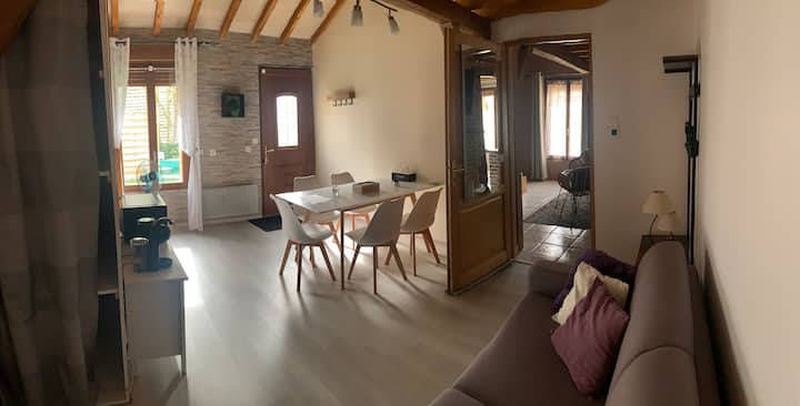 Chambre/salon Accès Indépendant. Jardin Privé. - Mesnil-Saint-Père