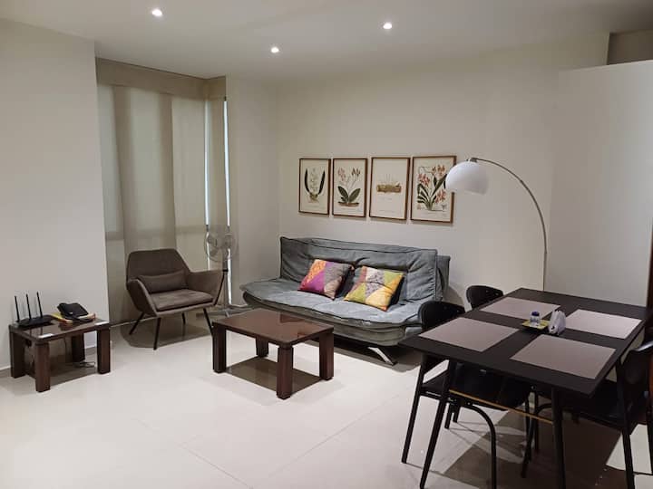 ♦ Spacious Apartment♦ Pool/jacuzzi & Private Patio - Cali