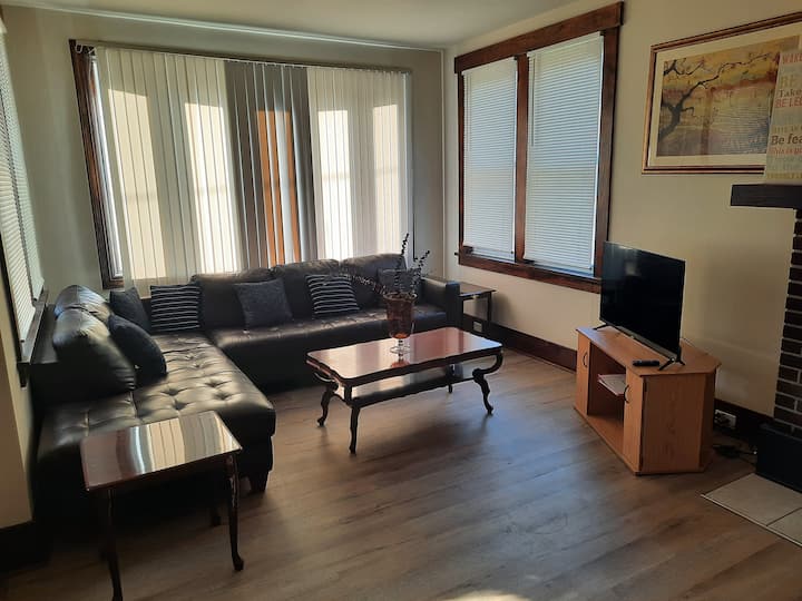 Sha-ron's Place 2 Bedroom  Mckees Rock, Pittsburg - Sewickley, PA