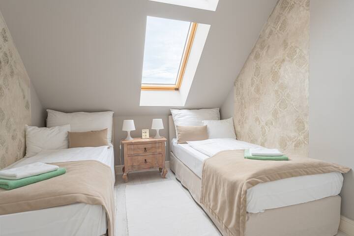 غرفة النوم 2