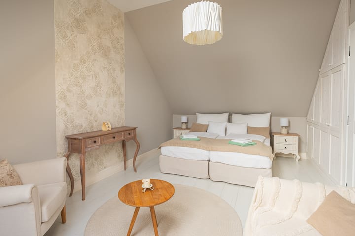 غرفة النوم 1