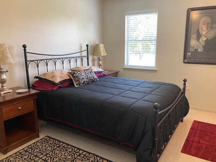 Двойно легло със самостоятелна баня и изглед към гората