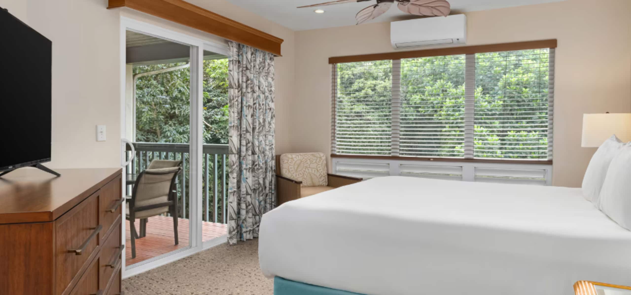 Resort in Princeville · ★4.82 · 2 bedrooms · 3 beds · 2 private baths - Image 6