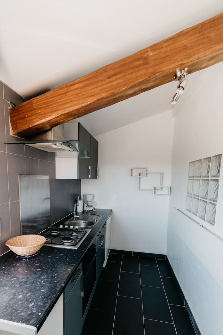 Appartement Avec Terrasse, Vue Mer Et Montagnes. - Cerbère
