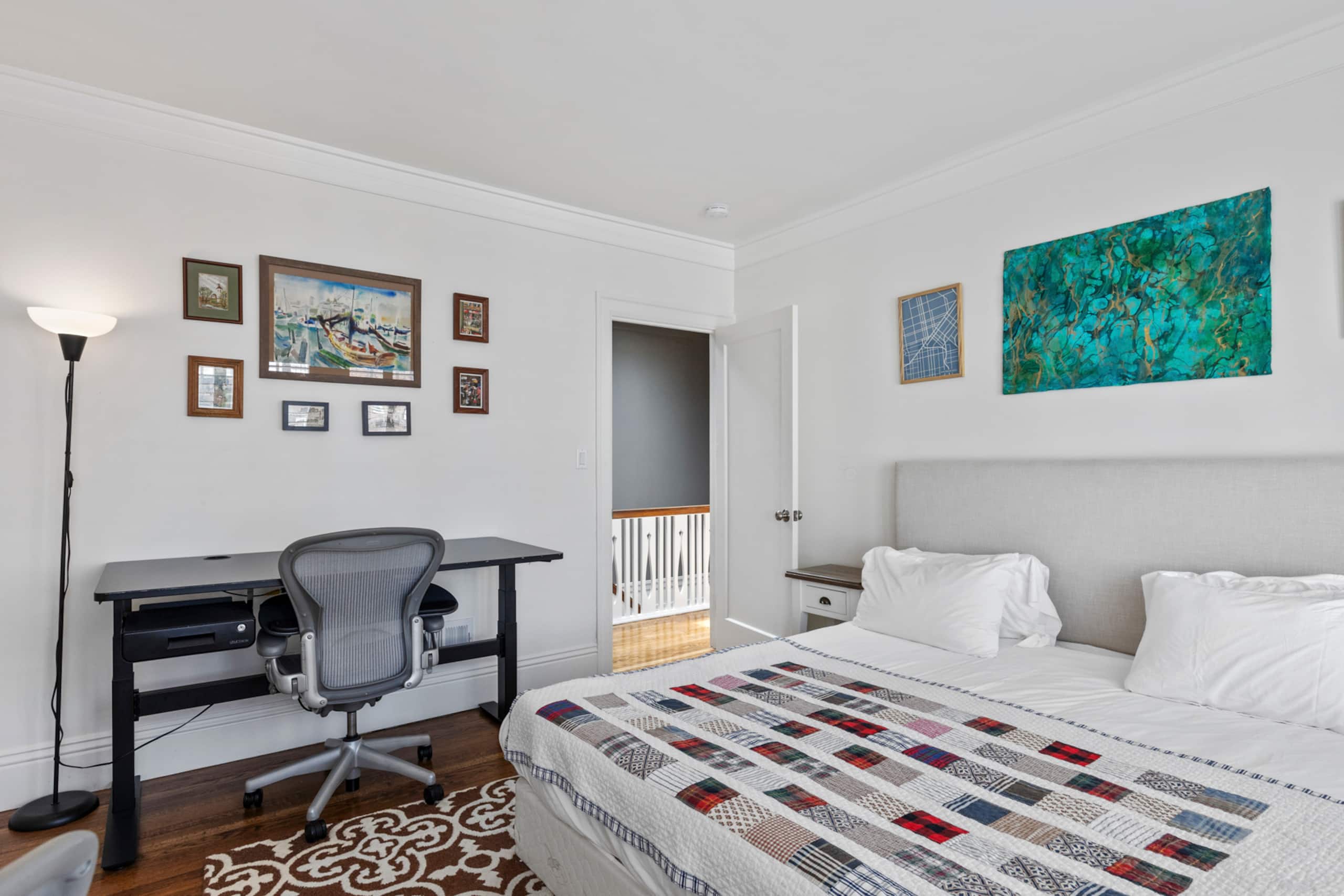 Home in San Francisco · ★4.93 · 3 bedrooms · 4 beds · 2.5 baths - Image 36