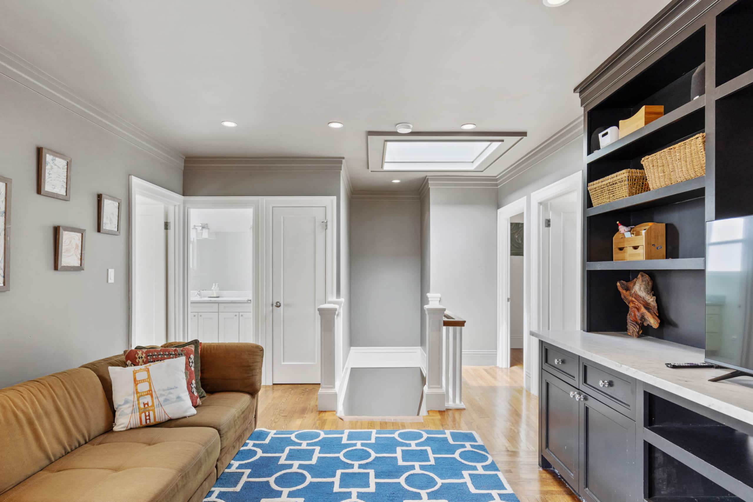 Home in San Francisco · ★4.93 · 3 bedrooms · 4 beds · 2.5 baths - Image 35