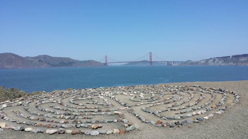 Spacious SF Haven: Cozy Bedrooms & Modern Kitchen gallery image 3