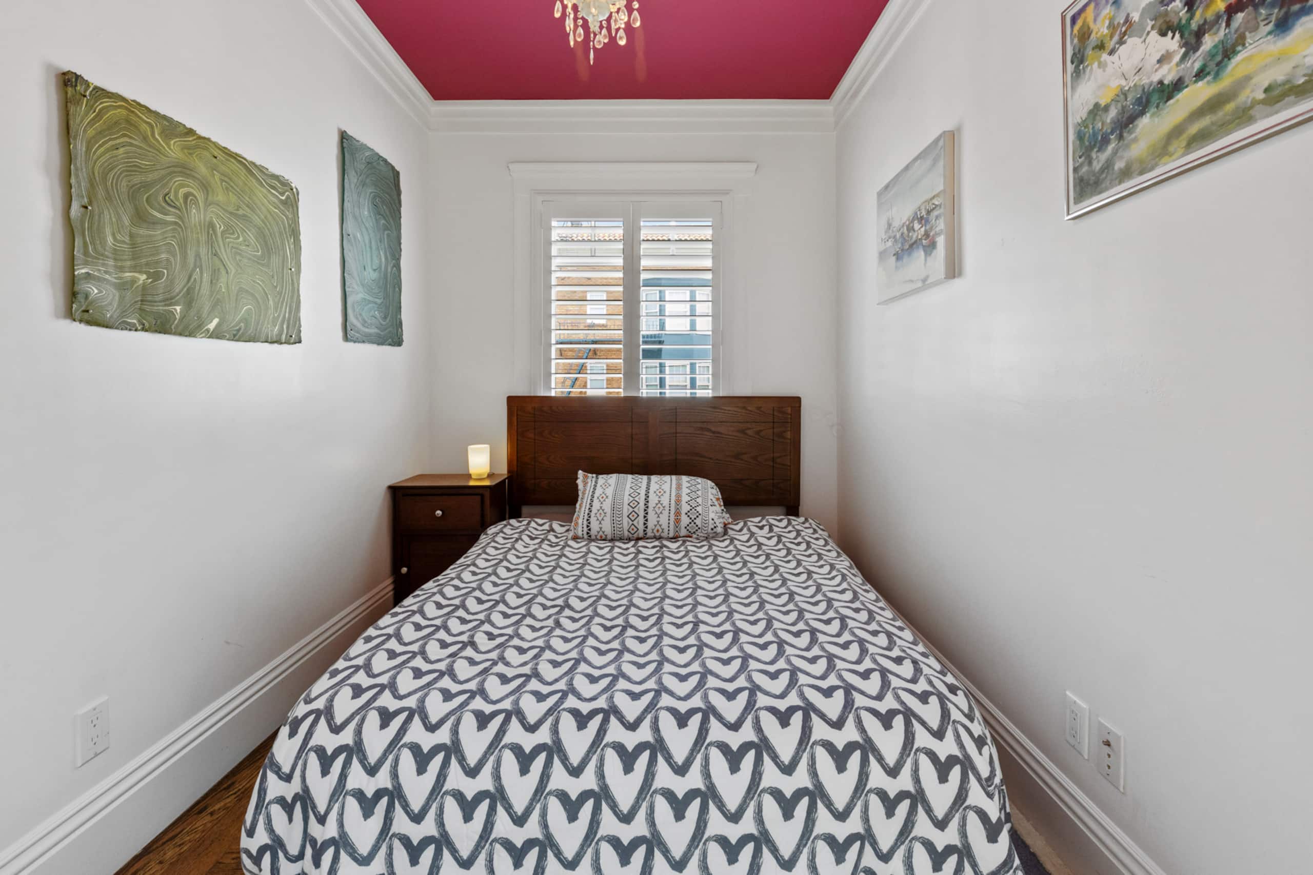 Home in San Francisco · ★4.93 · 3 bedrooms · 4 beds · 2.5 baths - Image 41