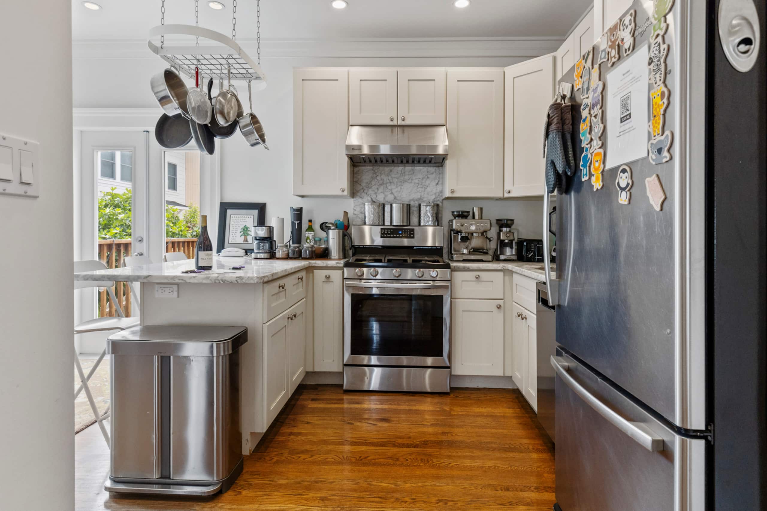 Home in San Francisco · ★4.93 · 3 bedrooms · 4 beds · 2.5 baths - Image 18