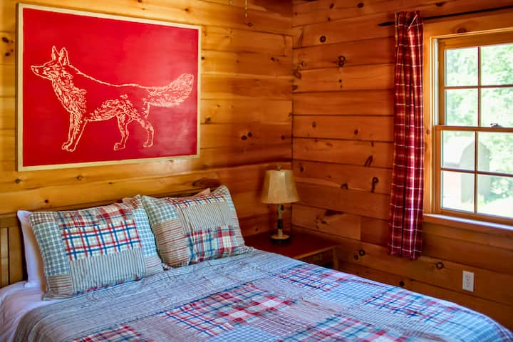 Experience the wild beauty of nature in our second first-floor queen bedroom,. Enjoy the luxury of a comfortable mattress for a restful retreat.