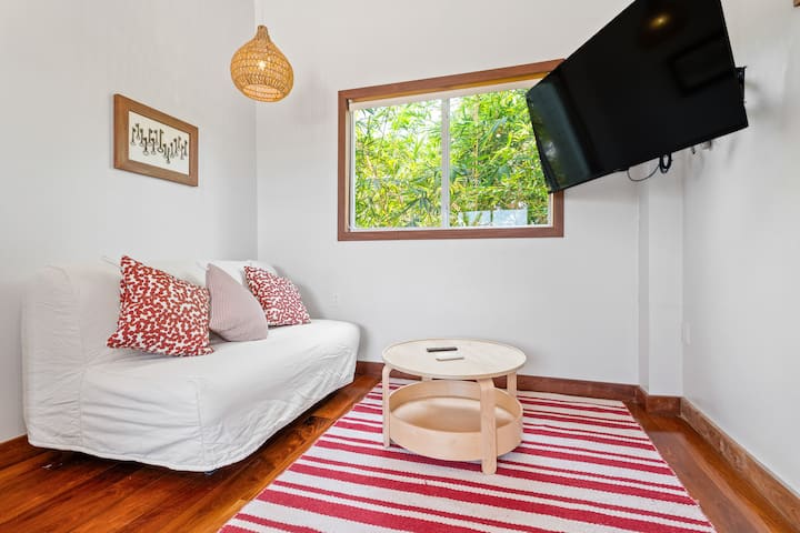 Ohana Beach Apartment In Placencia - Second Level - Placencia