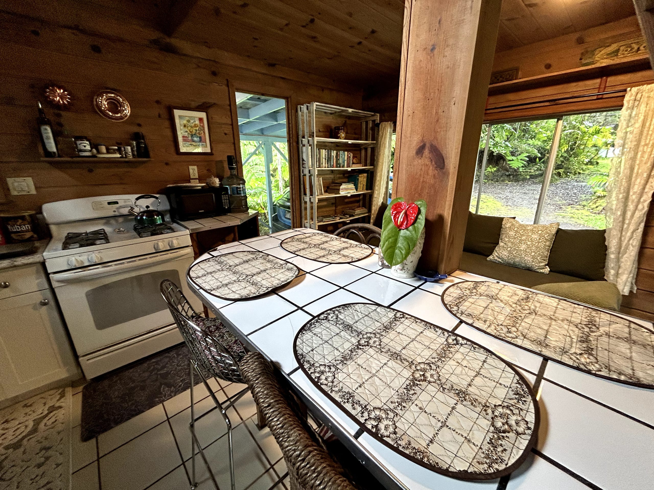 Rainforest Retreat Sun Cottage near Volcano Park - Photo 8