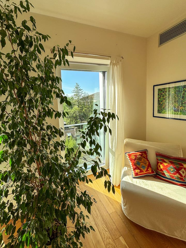 Exclusive Suite | 5 Min Station-10 Min City Center - Parma