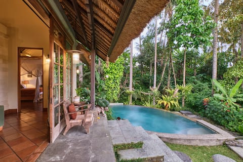 Antique 2BR Villa - Private Pool with Rice Views