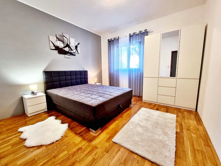 საძინებელი 1