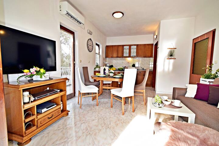 მისაღები ოთახი