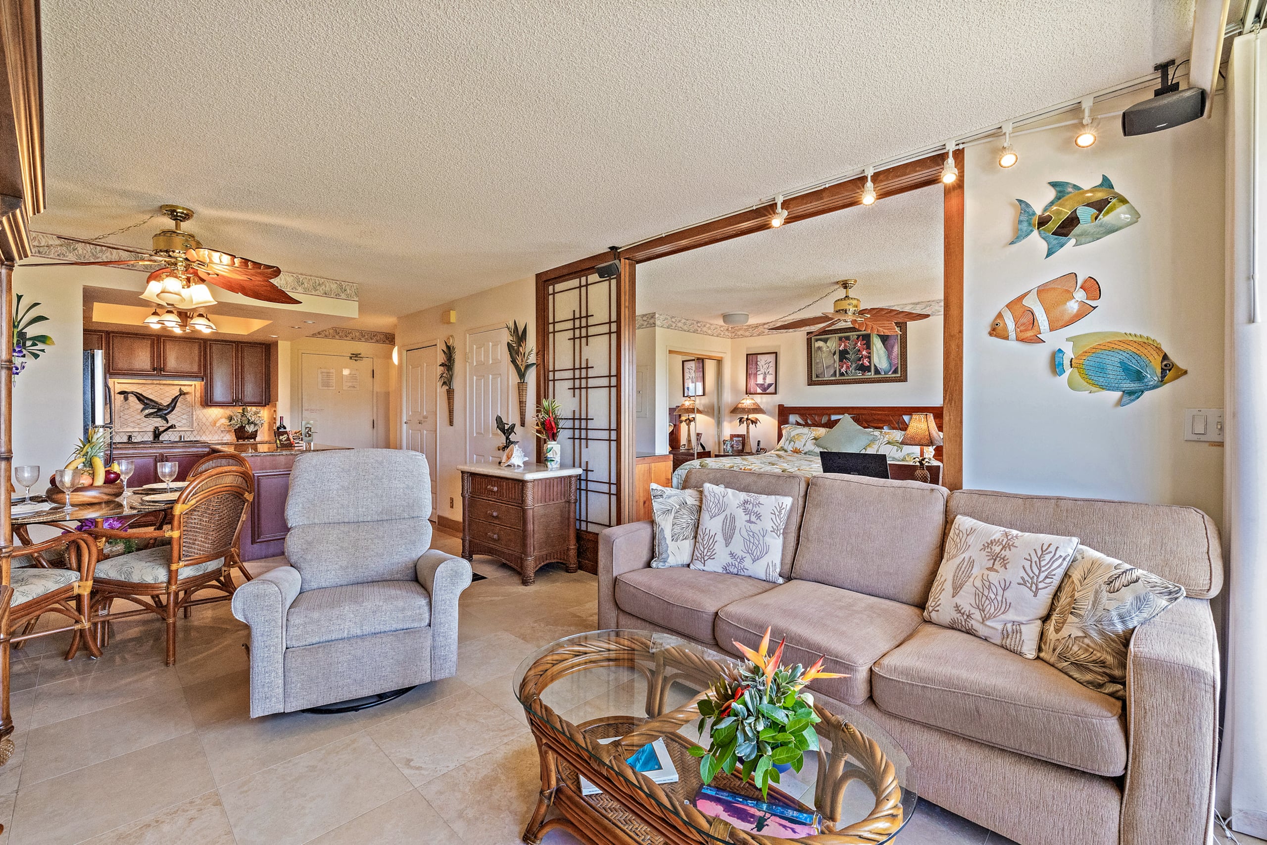 Condo in Kihei · ★4.9 · 1 bedroom · 1 bed · 2 baths - Image 12