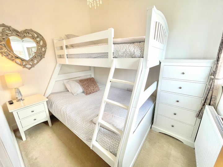 غرفة النوم 2