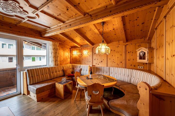 Rustika - Appartements & Spa - Zirbennest - Reutte