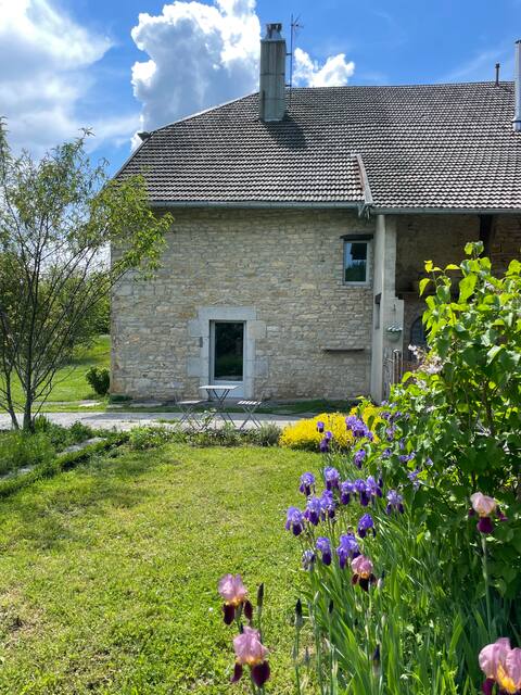 GITE 10/15 people JURA full nature