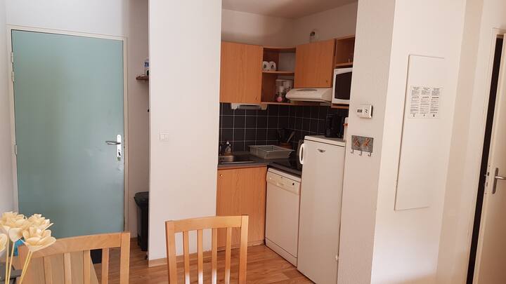 Appartement (T2) En Résidence Proche Des Thermes - Les