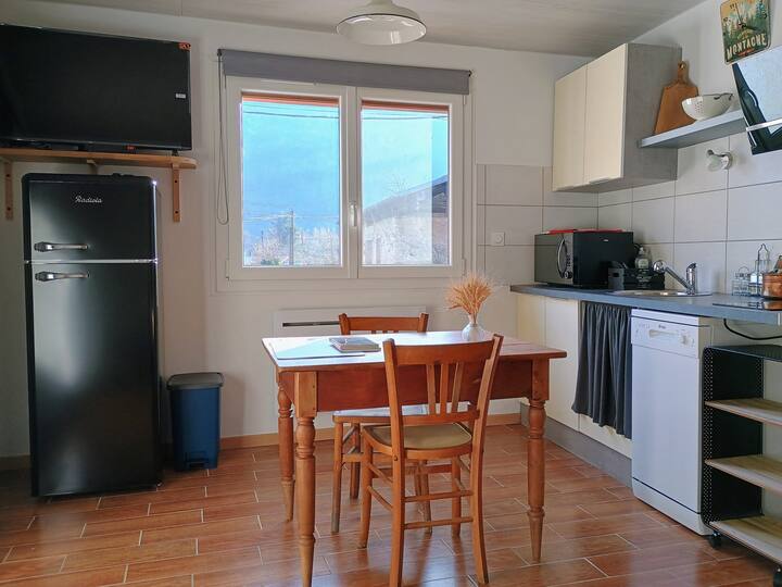 Maison De Village Au Pied Des Montagnes - Aiguebelle