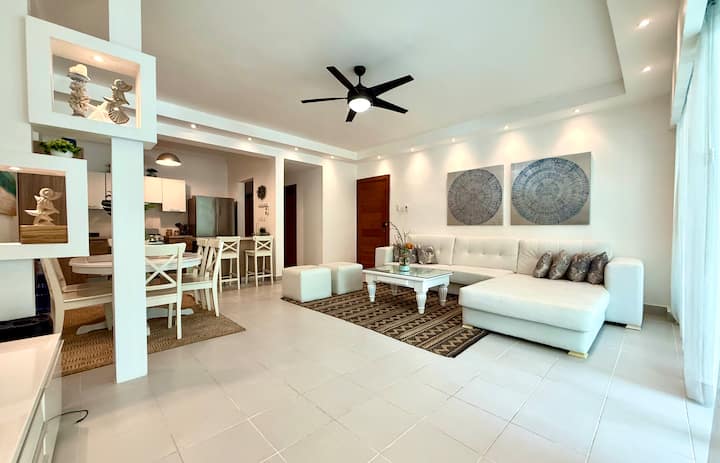 2br/2ba Condo | 3-min Walk To Beach, Pool+hot Tub - Punta Cana