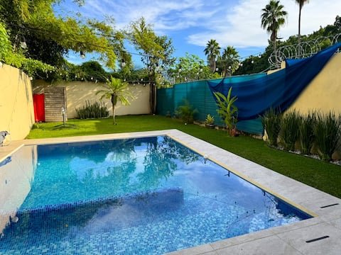 House on the riverbank. Las Estacas. Warm pool