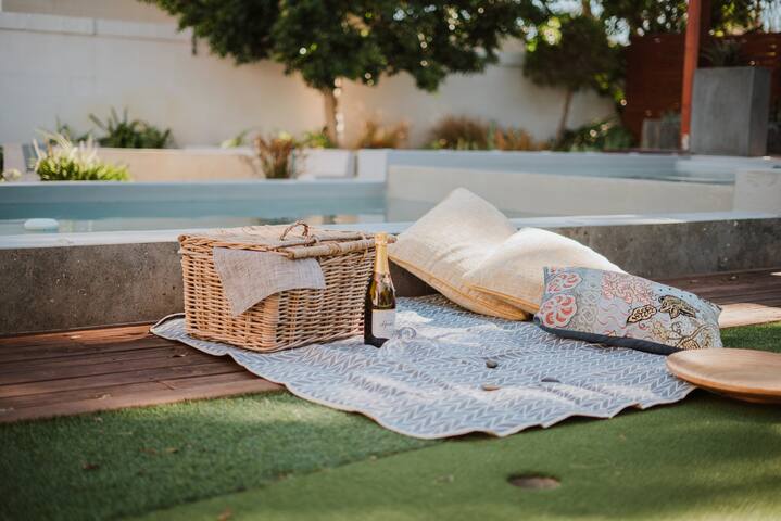 Luxury and Convenience 2-bedroom Villa gallery image 2