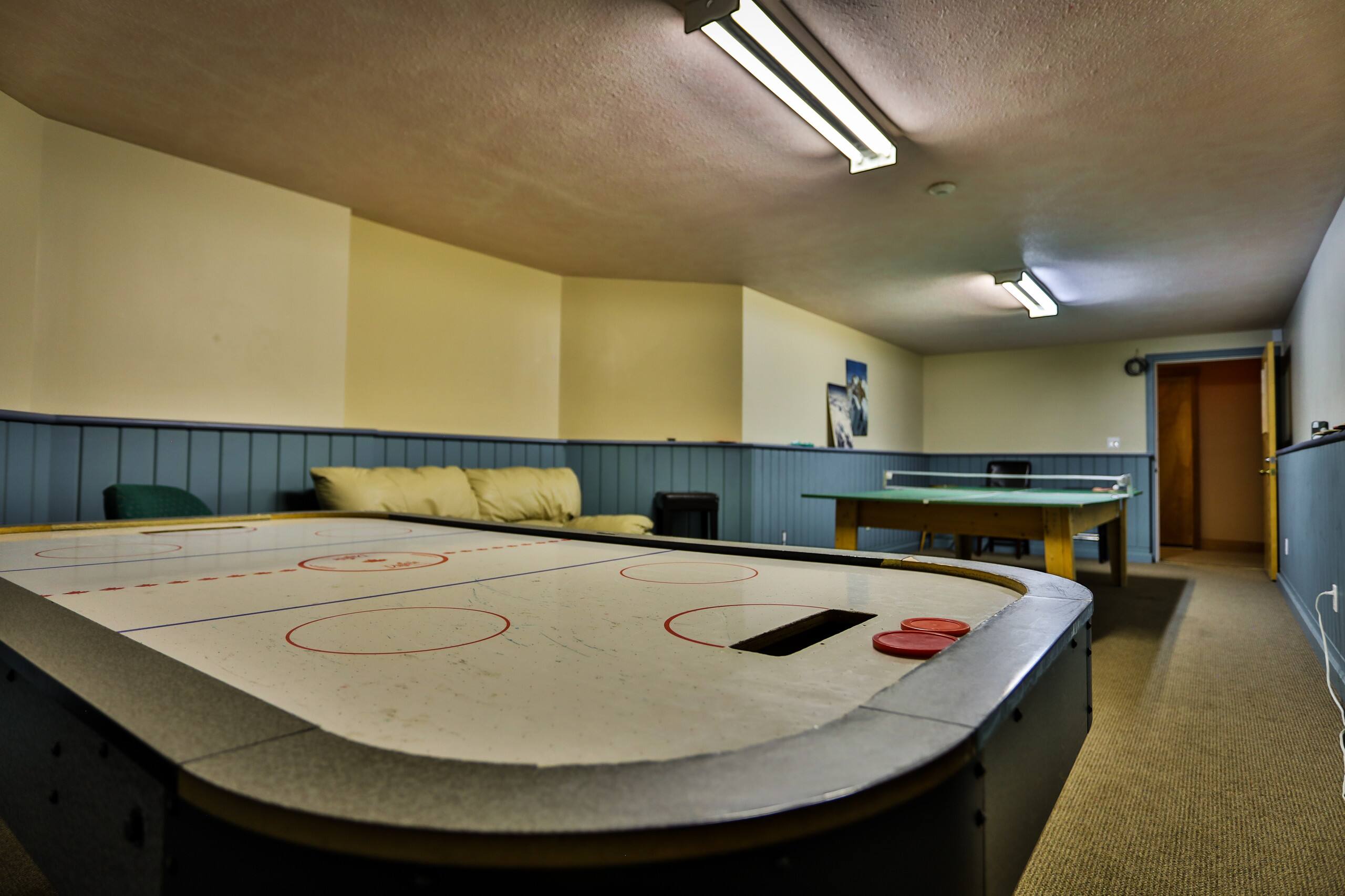 Private Suite | Sauna | Hot Tub - Photo 10