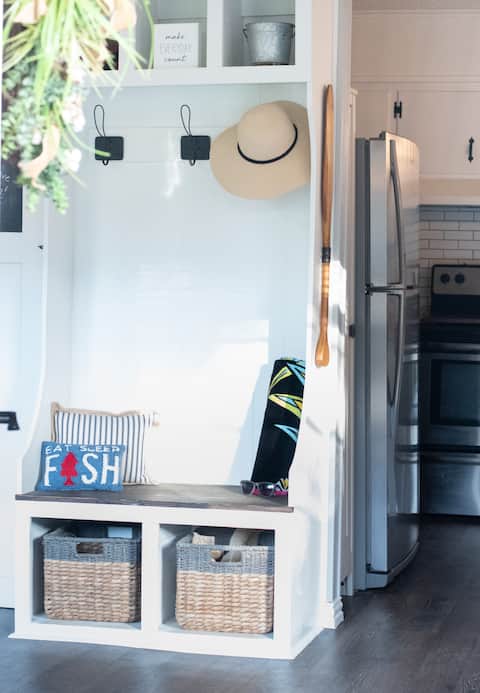Top performing Airbnb: Texoma Escape|Walk to Lake|Pet Friendly|Golf Cart in Sherwood Shores