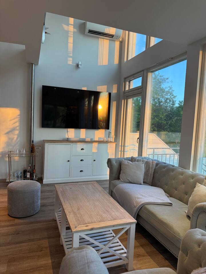 Modern 3-floor Waterfront Apartment - Maarianhamina