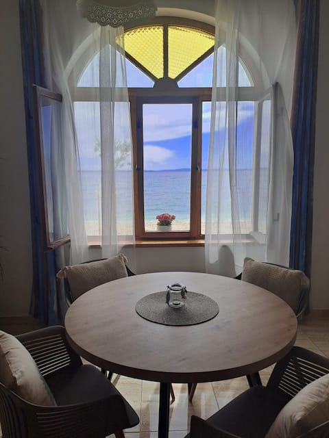 1 #bookbrankas directly on the beach